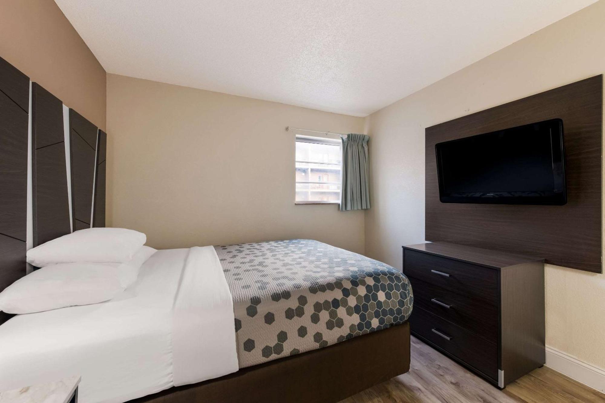 Econo & On The River Hotel Gatlinburg